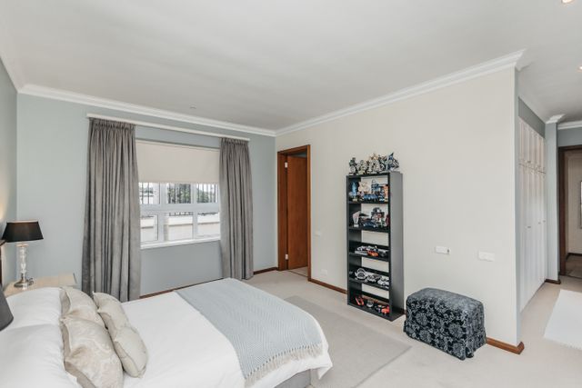 5 Bedroom Property for Sale in Aurora Western Cape